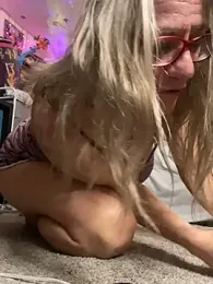 TrenaAnne — Stripchat recorded stream image, 08.03.2025 01:30