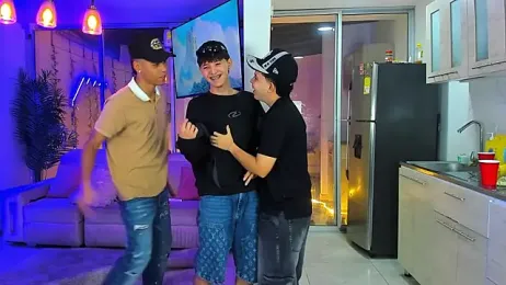 Houseofwarrios — Stripchat recorded stream screenshot (31 Mar 2026)