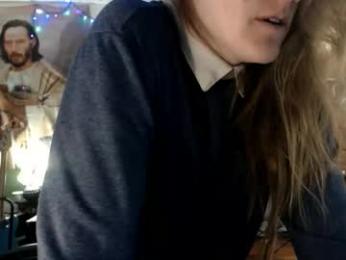 katiecutie_5 — Chaturbate recorded stream image, 01.04.2026 03:50