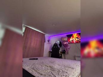 -MaybeBaby- — Bongacams recorded stream screenshot (01 Apr 2026)