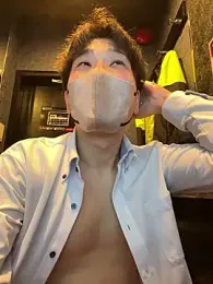 yuuki8910 — Stripchat recorded stream screenshot (01 Apr 2026)