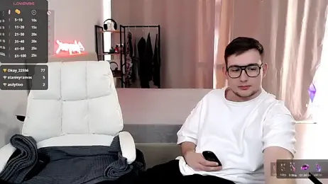 Tanya_M — Stripchat recorded stream image, 01.04.2026 12:30