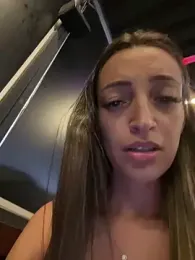 BelleLouiseVp — Stripchat recorded stream screenshot (01 Apr 2026)