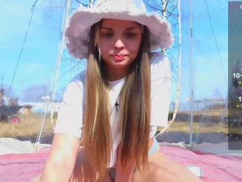 misss-vikki — Bongacams recorded stream image, 02.04.2026 09:00