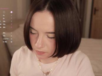 MissEssie — Bongacams recorded stream screenshot (02 Apr 2026)