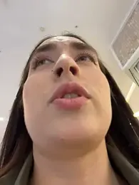 Holly_Play — Stripchat recorded stream image, 03.04.2026 12:00