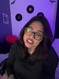 miacanela_xo — Stripchat recorded stream image, 05.04.2026 02:30