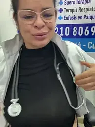Dr_Nathalia_28 — Stripchat recorded stream image, 05.04.2026 12:40