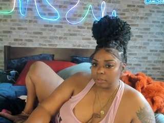 siennadivyne — Camsoda recorded stream screenshot (05 Apr 2026)