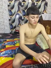 Artursmith — Stripchat recorded stream screenshot (06 Apr 2026)