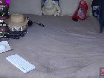 FLUFFY_BEAUTY — Bongacams recorded stream image, 05.04.2026 22:30