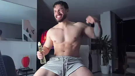Valenthino_Salvatore — Stripchat recorded stream image, 06.04.2026 03:30