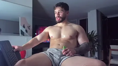 Valenthino_Salvatore — Stripchat recorded stream image, 06.04.2026 03:30