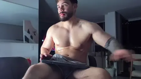 Valenthino_Salvatore — Stripchat recorded stream image, 06.04.2026 03:30