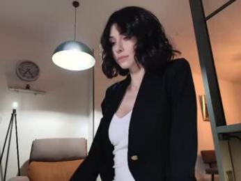 milla_bella — Chaturbate recorded stream screenshot (06 Apr 2026)