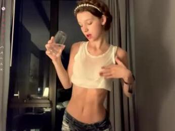 domitilabarrus — Chaturbate recorded stream image, 06.04.2026 22:10