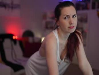 _blackbee_ — Chaturbate recorded stream screenshot (07 Apr 2026)