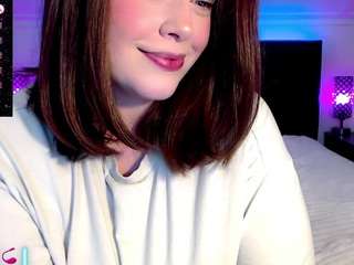 crystalcream — Camsoda recorded stream image, 07.04.2026 17:00