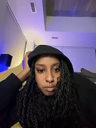 Your_Paris — Stripchat recorded stream image, 08.04.2026 03:20