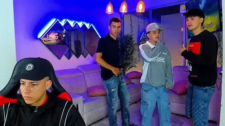 Houseofwarrios — Stripchat recorded stream screenshot (08 Apr 2026)