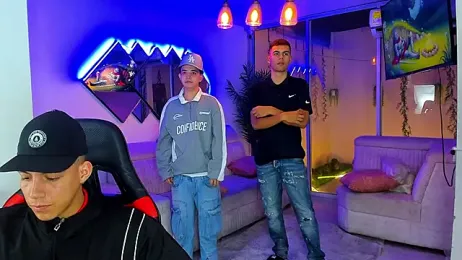 Houseofwarrios — Stripchat recorded stream screenshot (08 Apr 2026)