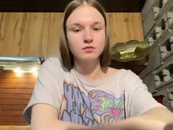 nloraaa — Chaturbate recorded stream image, 09.04.2026 07:20