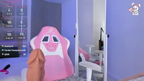 VirginChloe — Stripchat recorded stream screenshot (10 Apr 2026)