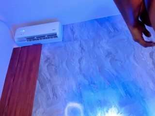 isabelredrose — Camsoda recorded stream image, 10.04.2026 04:30