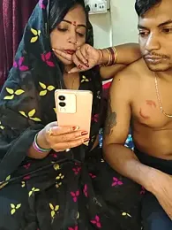 Hotbhabi305 — Stripchat recorded stream screenshot (10 Apr 2026)