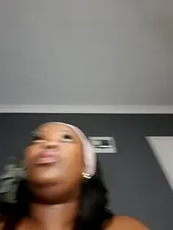 SWEETDOLLY29XX — Stripchat recorded stream image, 10.04.2026 18:40