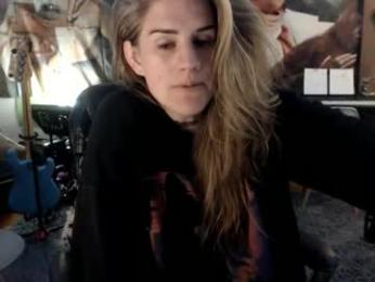 katiecutie_5 — Chaturbate recorded stream image, 11.04.2026 05:30