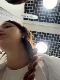 DollyTall — Stripchat recorded stream screenshot (11 Apr 2026)