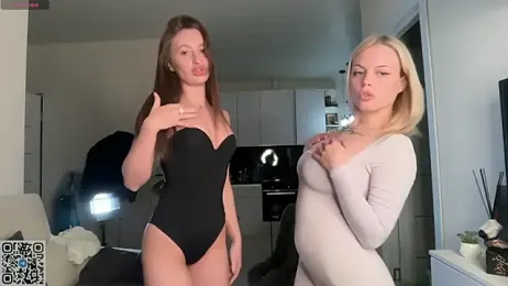 elloriah — Stripchat recorded stream screenshot (11 Apr 2026)