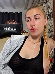 kylie_blck — Stripchat recorded stream image, 12.04.2026 08:20