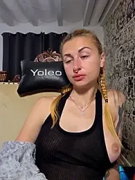 kylie_blck — Stripchat recorded stream image, 12.04.2026 08:20