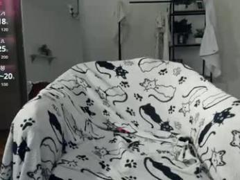 glossybabe_ — Chaturbate recorded stream image, 12.04.2026 08:00