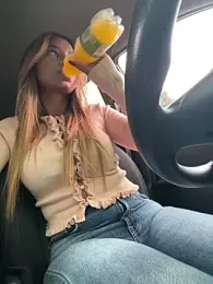 belaa_1 — Stripchat recorded stream screenshot (12 Apr 2026)