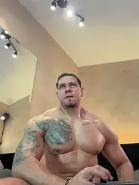 MassimoWalton2 — Stripchat recorded stream image, 12.04.2026 11:30