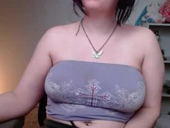 krystalsyxx — Chaturbate recorded stream image, 12.04.2026 16:20