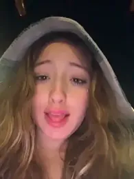 Baby__Otaku — Stripchat recorded stream screenshot (12 Apr 2026)