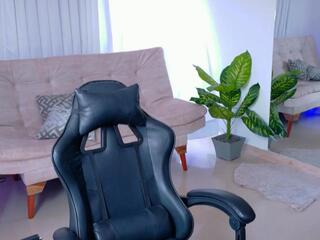 Emilly Jonnes — Flirt4free recorded stream image, 13.04.2026 12:30