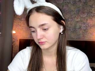 trinasmathers — Camsoda recorded stream image, 13.04.2026 11:50
