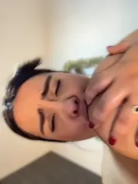 valeria2019hot — Stripchat recorded stream image, 13.04.2026 12:30