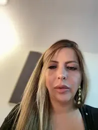 _Abril-Office1 — Stripchat recorded stream image, 13.04.2026 12:40