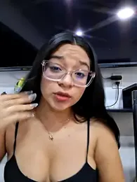 -VICKKY — Stripchat recorded stream image, 13.04.2026 20:10