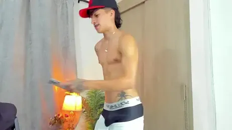 _CamiloBass — Stripchat recorded stream image, 14.04.2026 01:20