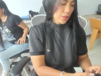 emillybrowm — Chaturbate recorded stream screenshot (14 Apr 2026)