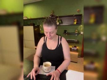 Veronika_Gold — Bongacams recorded stream image, 14.04.2026 20:40