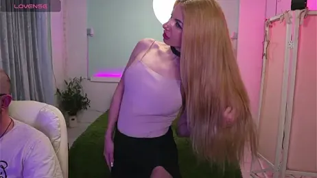 AlisaAleksandr — Stripchat recorded stream screenshot (14 Apr 2026)