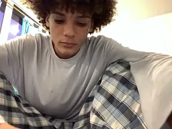 Max_Rain — Stripchat recorded stream image, 14.04.2026 22:00